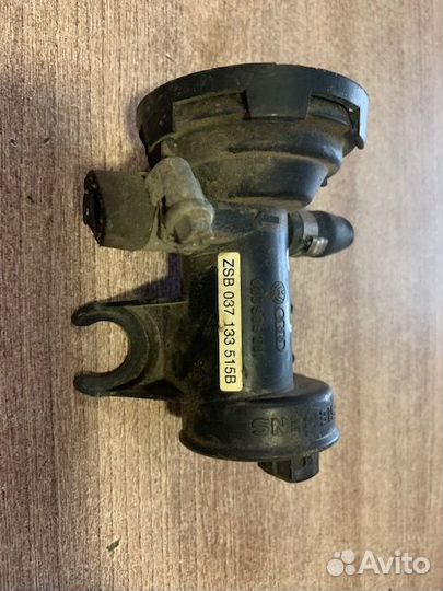 Клапан воздушный VW 023906281