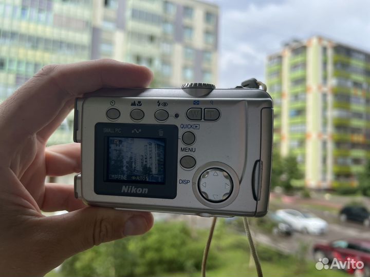 Фотоаппарат Nikon Coolpix 2000