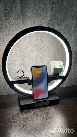 Станция с беспроводной зарядкой