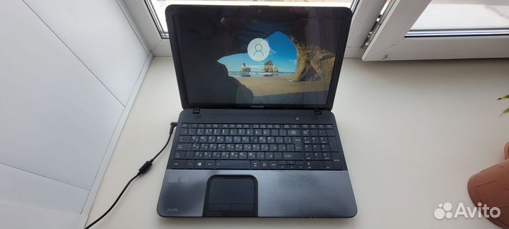 Ноутбук toshiba