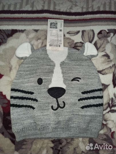 Шапка с ушками Деми