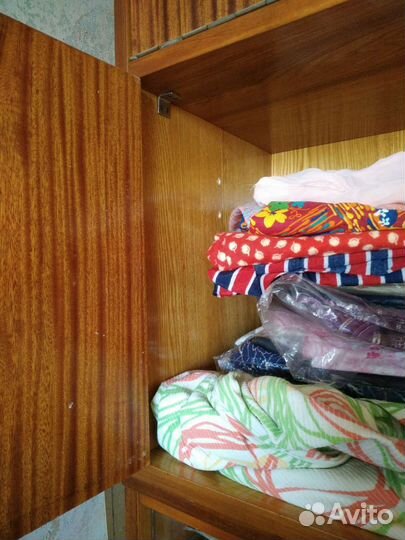 Серванты СССР и журнальный стол