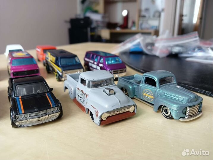 Hot Wheels машинки