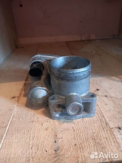 Дроссельная заслонка Гольф 4 1.6 036133062M