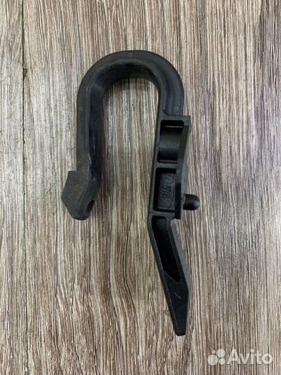 Кронштейн крепления радиатора Opel Zafira A