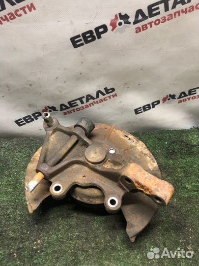 Кулак поворотный задний правый Kia Spectra седан