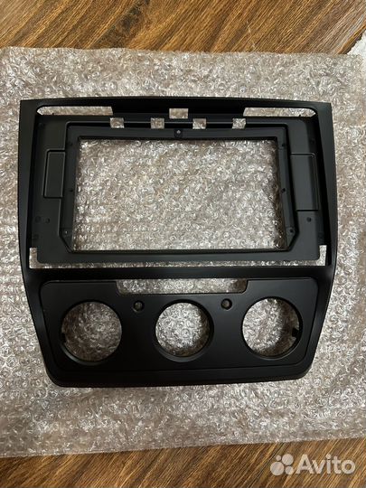 Рамка магнитолы шкода йети
