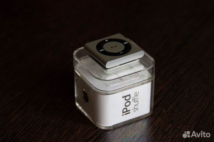 iPod shuffle 4