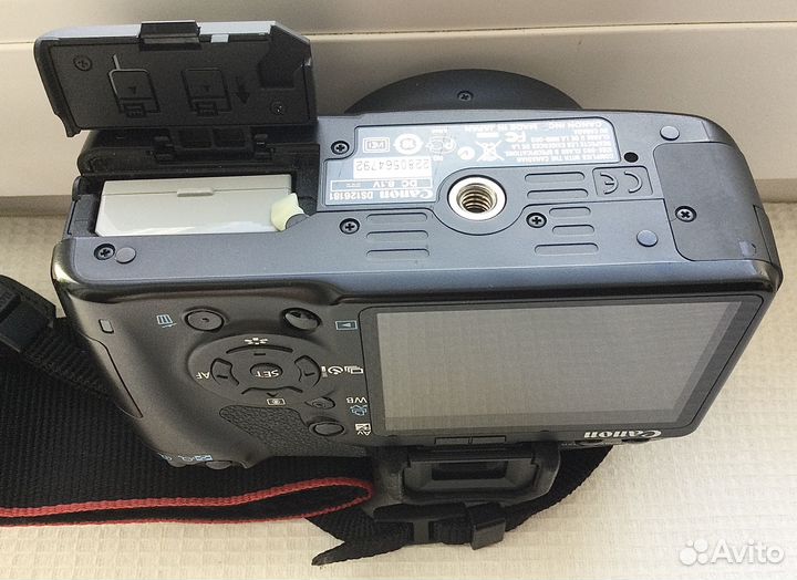 Зеркальный фотоаппарат Canon 450D