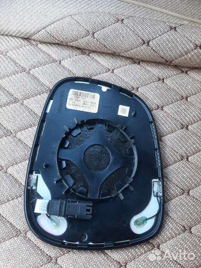 Зеркальный элемент левый BMW X1