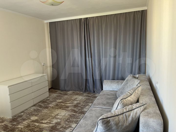 4-к. квартира, 73 м², 8/9 эт.