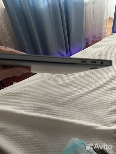Macbook pro 13 2016 touch bar
