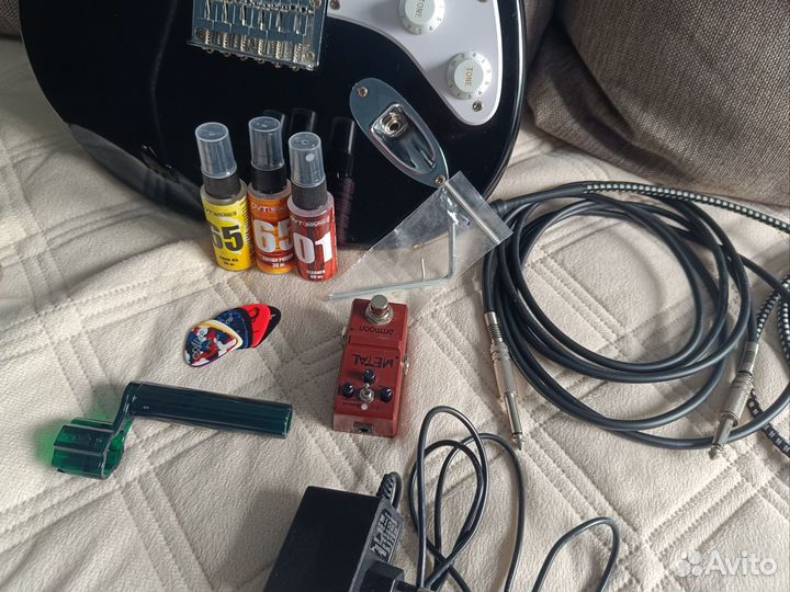 Гитара Fender squier stratocaster HSS чёрная