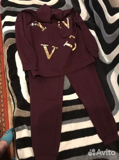 Трикотажный костюм женский спортивный