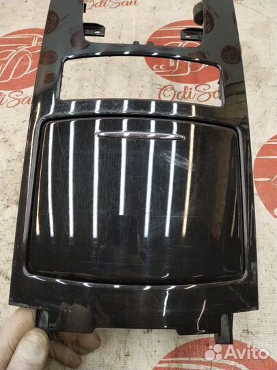 Подстаканник передний Infiniti Fx35 S51 VQ35HR