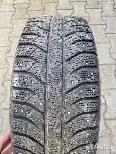 Bridgestone Ice Cruiser 7000 195/60 R15