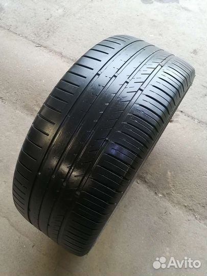 Kinforest KF550-UHP 275/40 R20