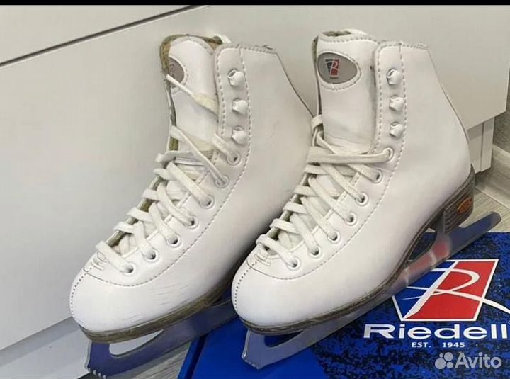 Фигурные коньки riedell