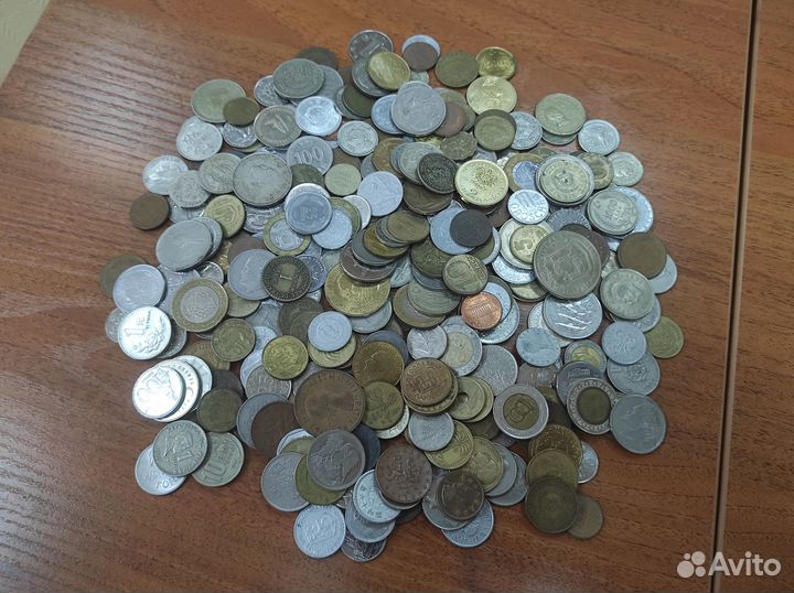 Коллекция иностранных монет 295 шт