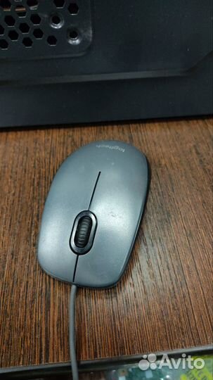 Мышь проводная Logitech M100