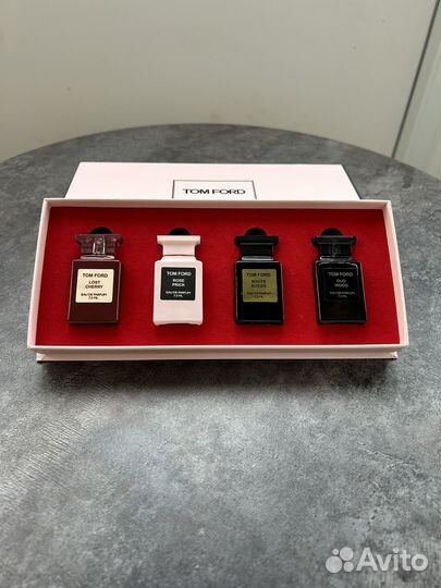 Набор миниатюр духов Tom Ford 4 x 7.5 ml