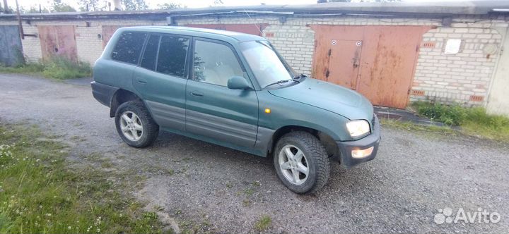 Toyota RAV4 2.0 МТ, 1999, 475 200 км