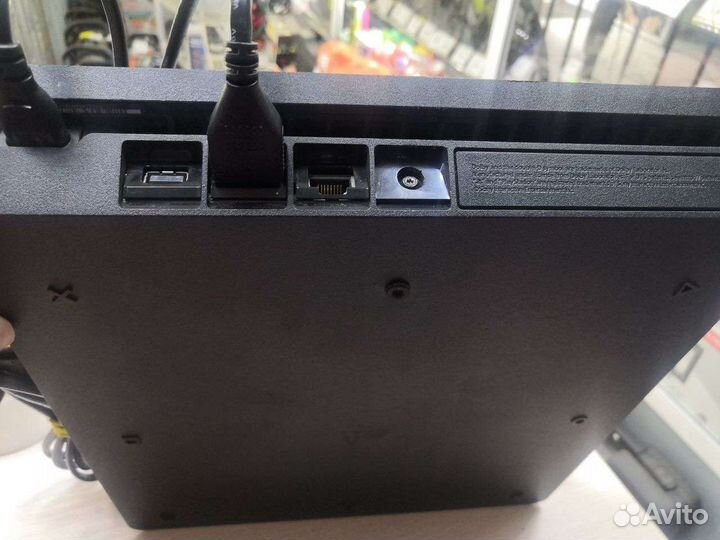Игровая приставка Sony PS4 1tb