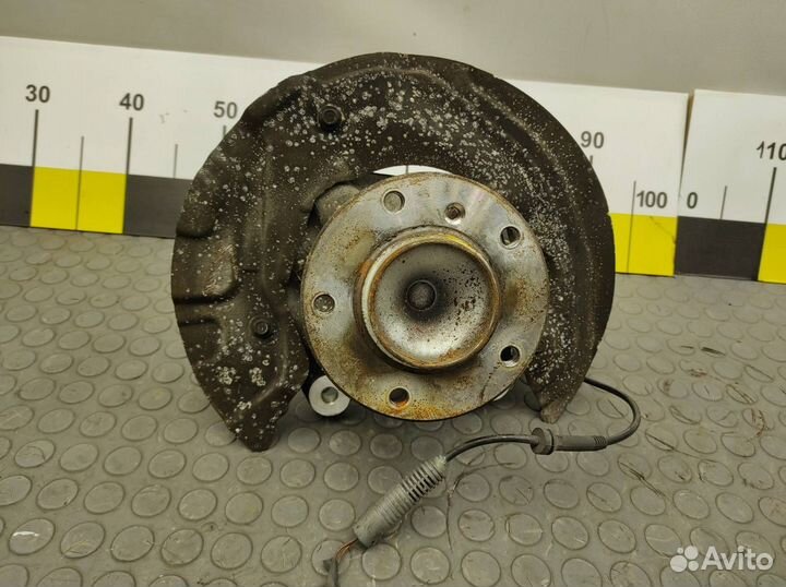 Кулак поворотный передний левый Bmw 320I E90