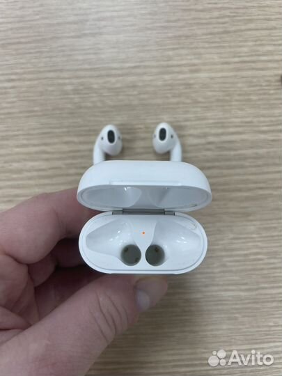 Б/у наушники airpods 2 (оригинал)