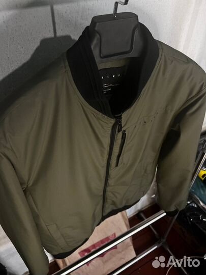 Крутой бомбер Millet Оригинал