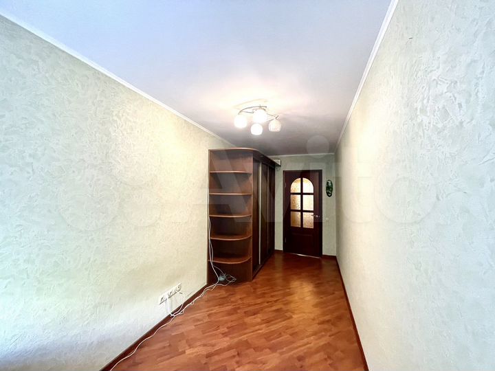 3-к. квартира, 57 м², 3/5 эт.