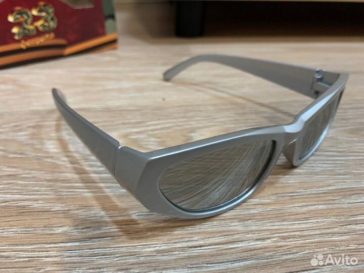 Очки солнечные