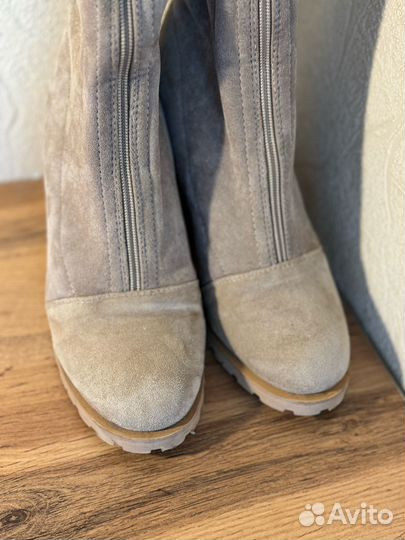 Замшевые бежевые ботфорты сапоги
