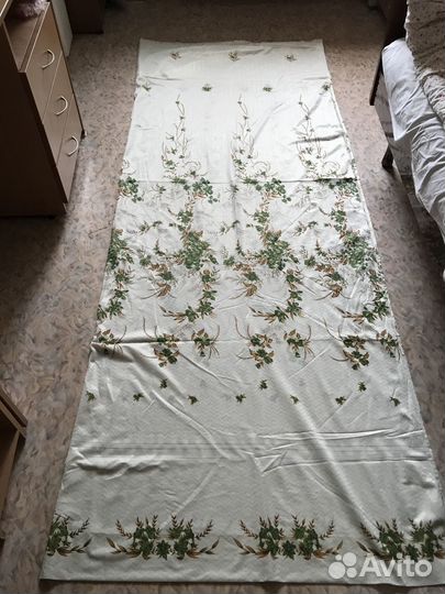 Занавеска б/у в хорошем состоянии