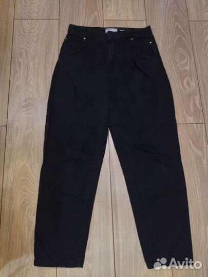 Джинсы mom bershka