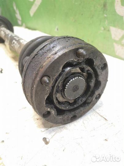 Полуось передняя левая Ауди 80 90 Б3