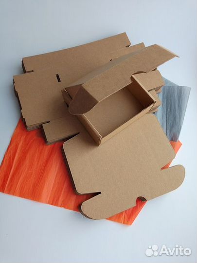 Коробка из микрогофры 12*12*4 см