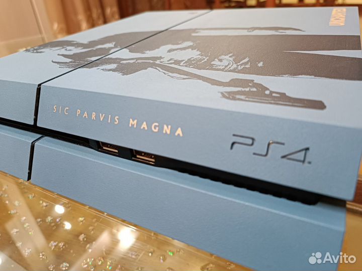 Коллекционная Sony Playstation 4 PS4 + игра ps4