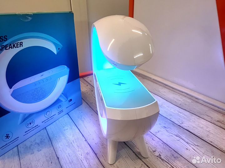 Настольная лампа + беспроводная зарядка + колонка