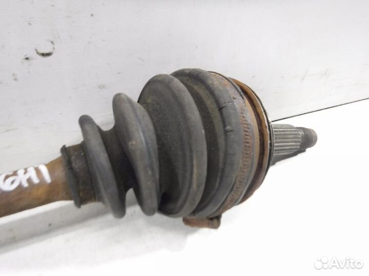 Полуось передняя левая Toyota Carina II