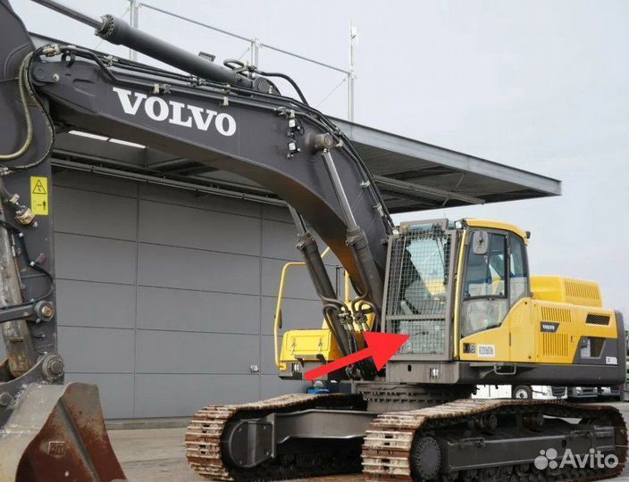 Стекло лобовое нижнее на экскаватор Volvo EC 380