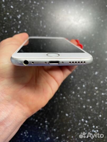 iPhone 6S, 32 ГБ