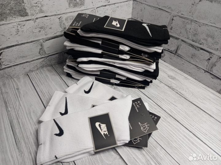 Носки Nike высокие белые