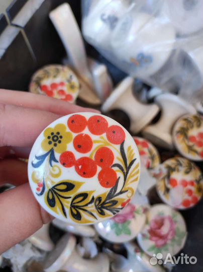 Мебельные ручки керамика с рябиной