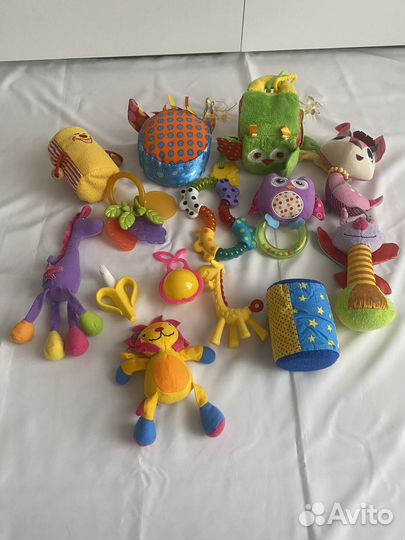 Игрушки для малыша 0+ пакетом