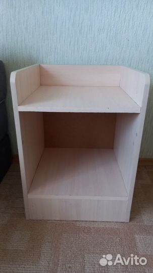 Тумбочка прикроватная