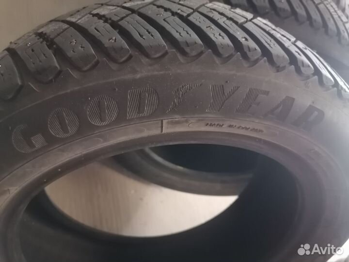 Goodyear UltraGrip 185/60 R15