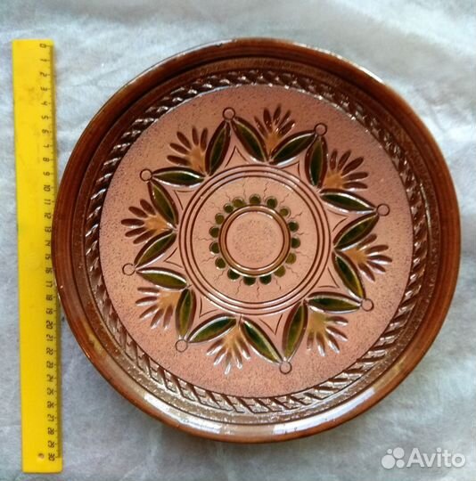 Настенная декоративная тарелка обливная керамика