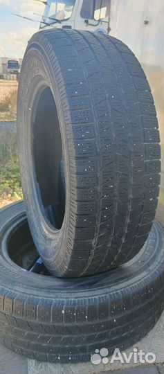 Pirelli Carrier 225/65 R17