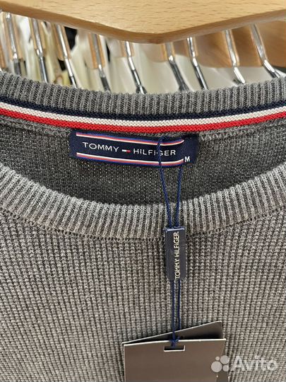 Tommy hilfiger свитшот